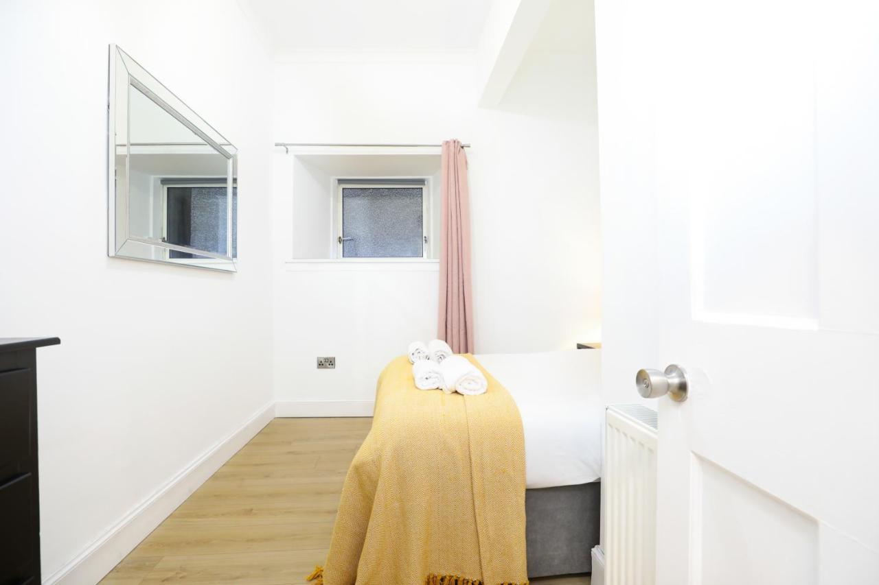 Stunning Modern 3 Bedroom Apartment Edinburgh Exterior foto